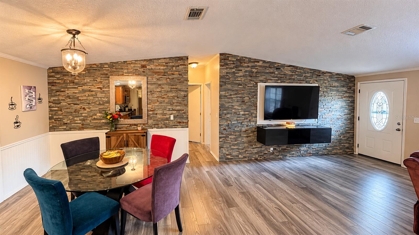 12831 HAWK HILL DR — photo 8