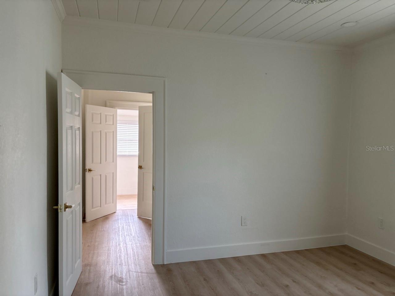 5108 N SUWANEE AVE — photo 19