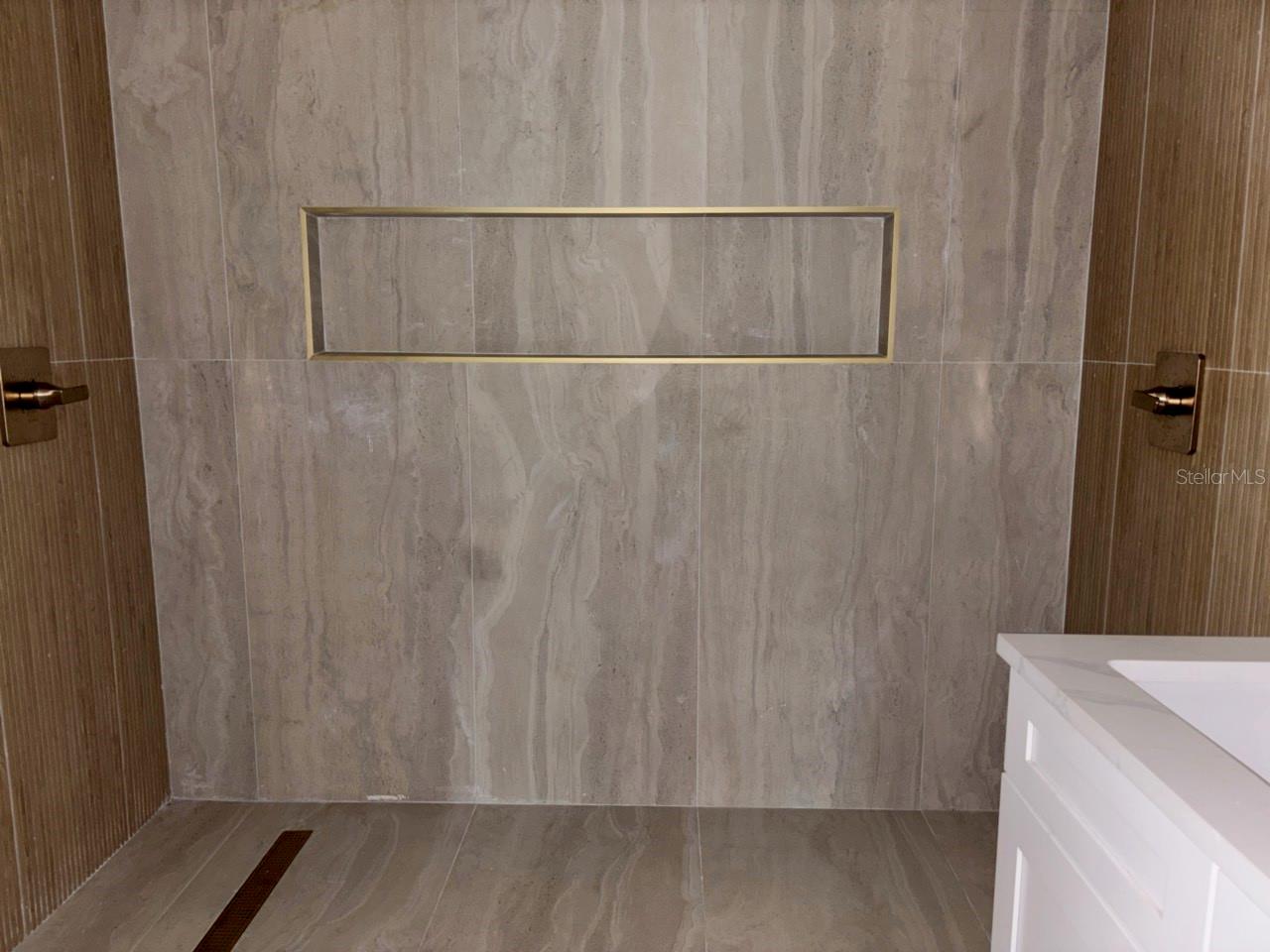 5108 N SUWANEE AVE — photo 15