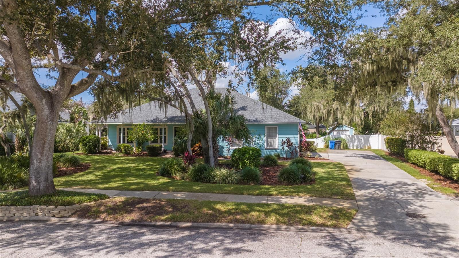 8917 EAGLE WATCH DR — photo 32