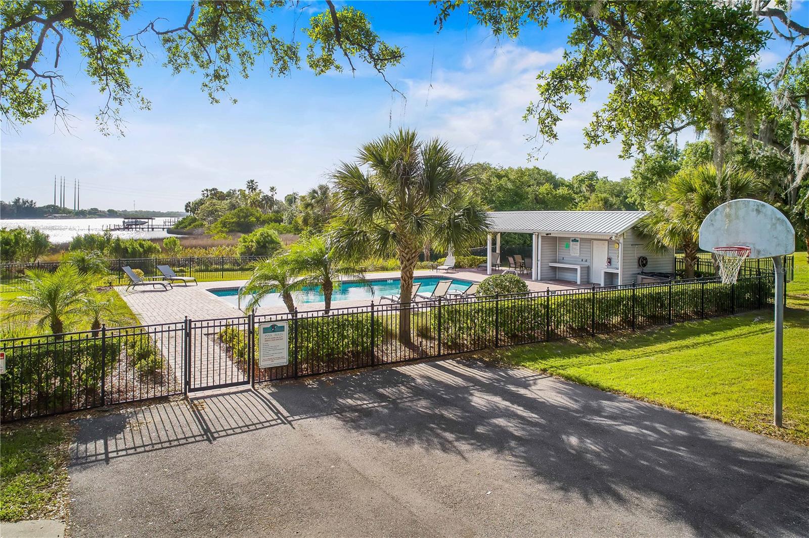 8917 EAGLE WATCH DR — photo 41