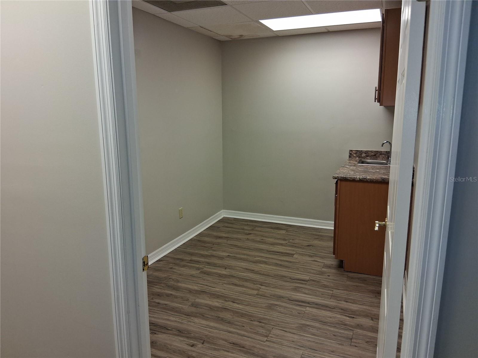 1000 BELCHER RD S #A6 — photo 23