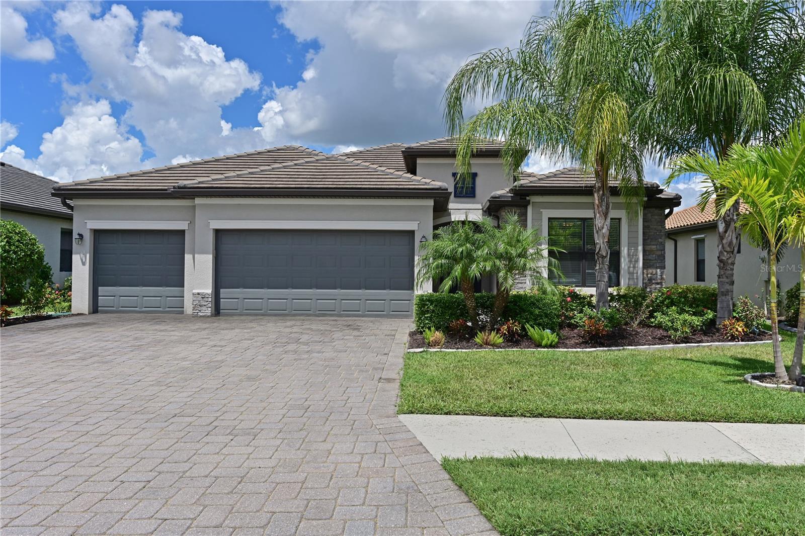 11525 AUTUMN LEAF WAY — photo 2