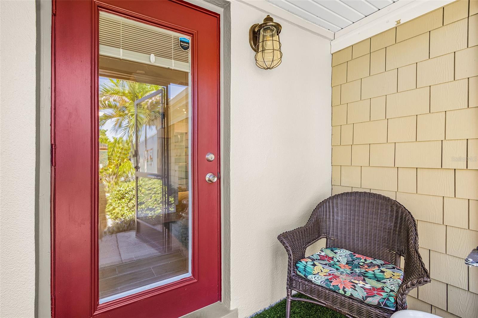2138 TEMPLE ST — photo 3