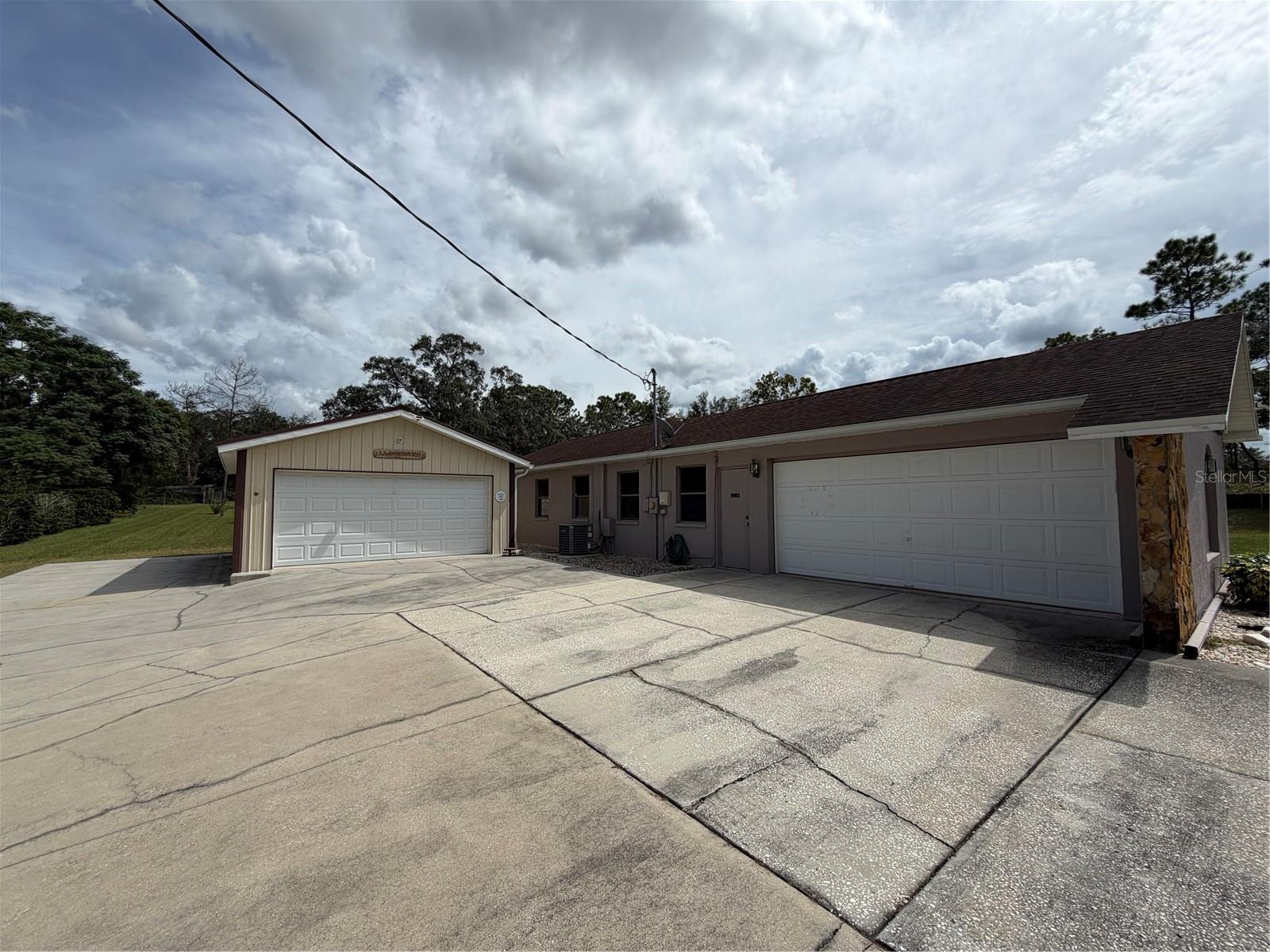 18216 MONTEVERDE DR — photo 22