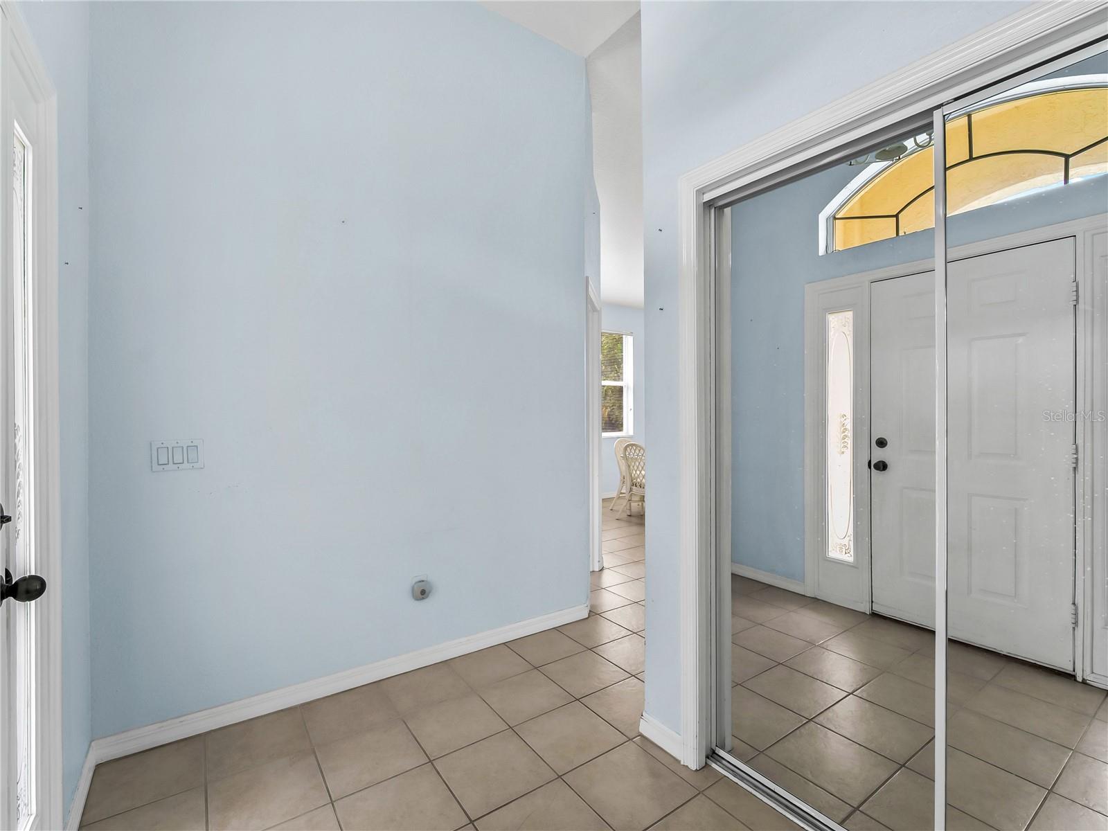 1439 MIMS CT — photo 24