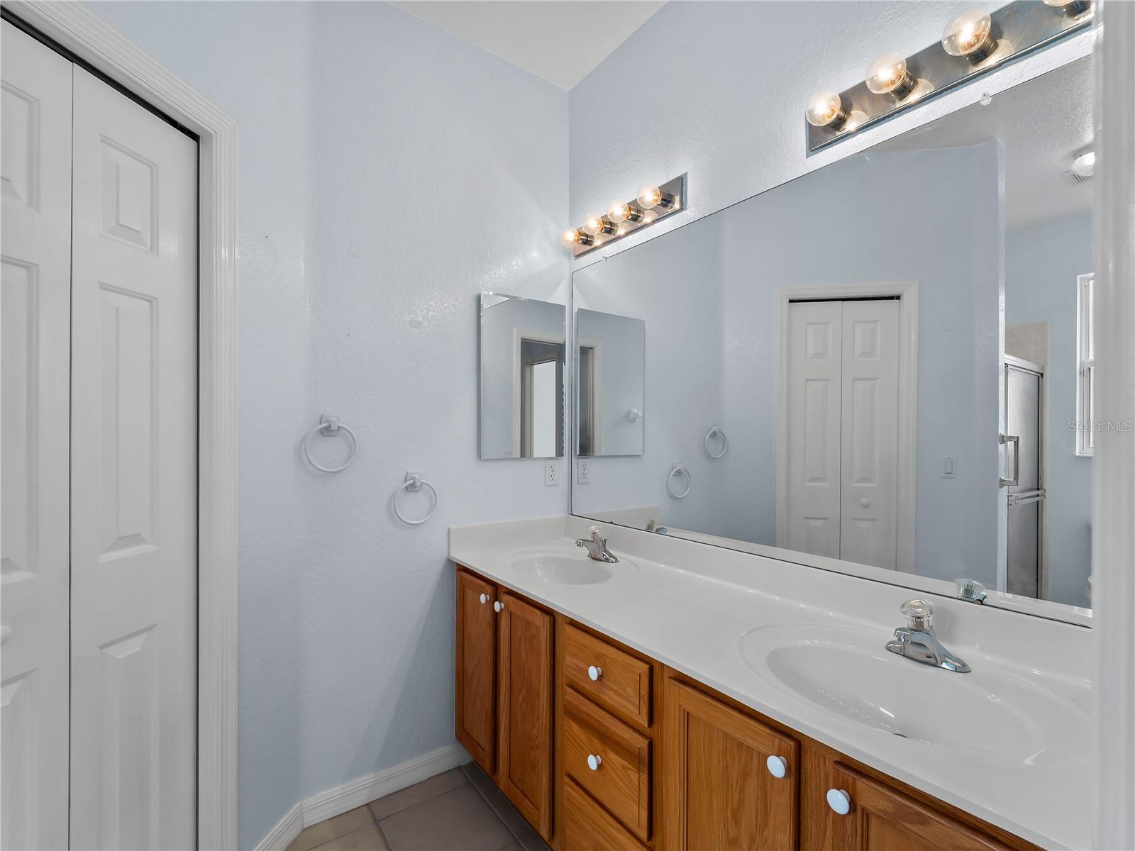 1439 MIMS CT — photo 43