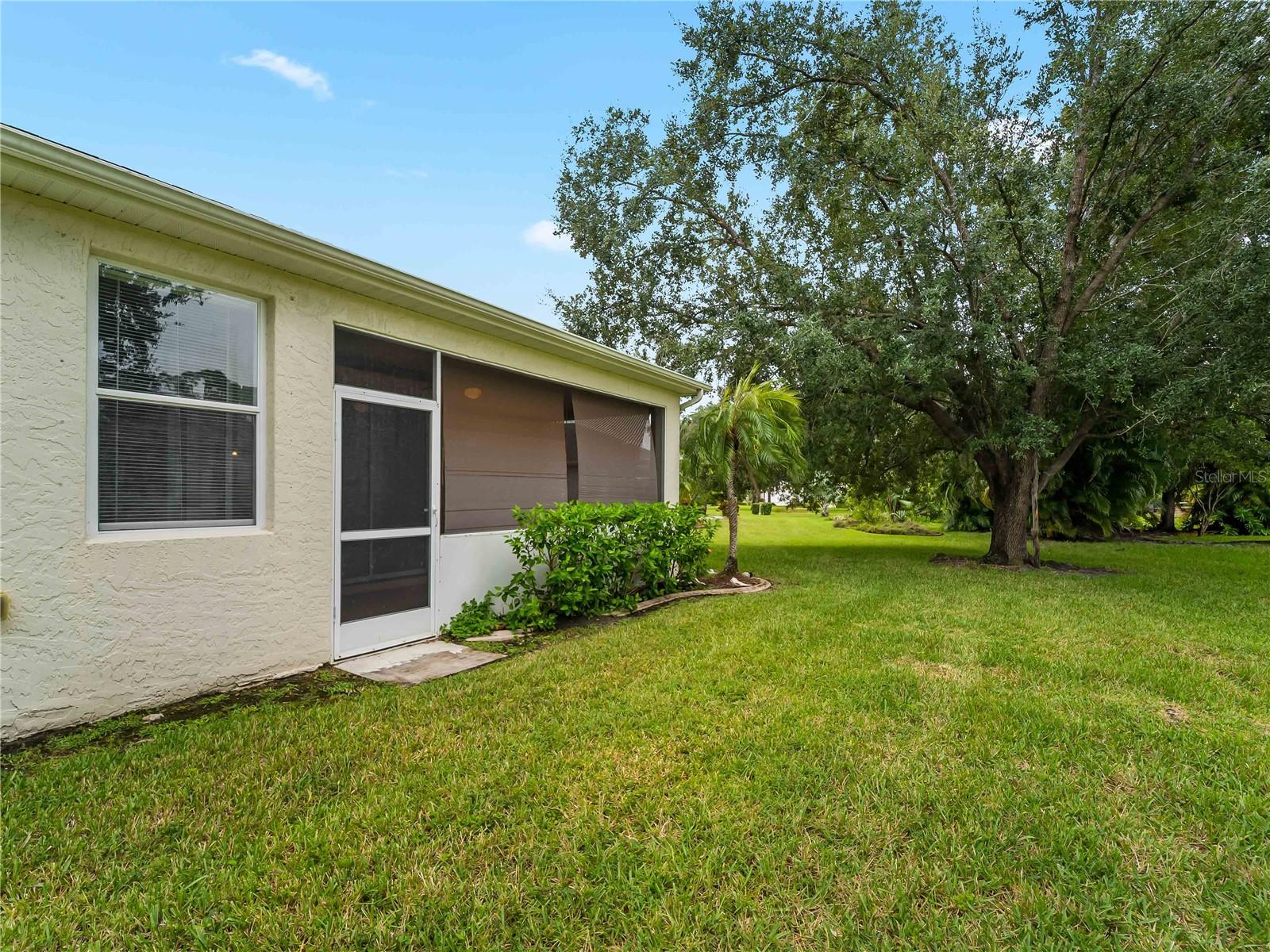1439 MIMS CT — photo 49
