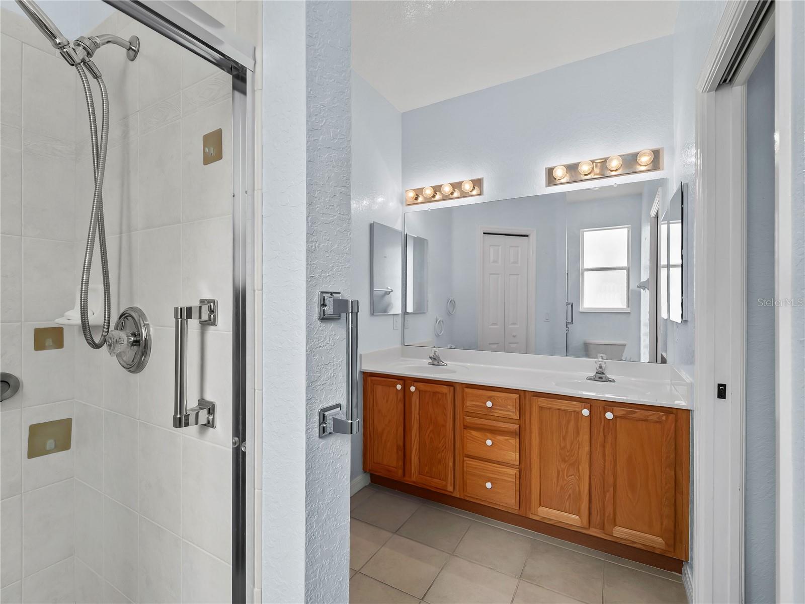 1439 MIMS CT — photo 45