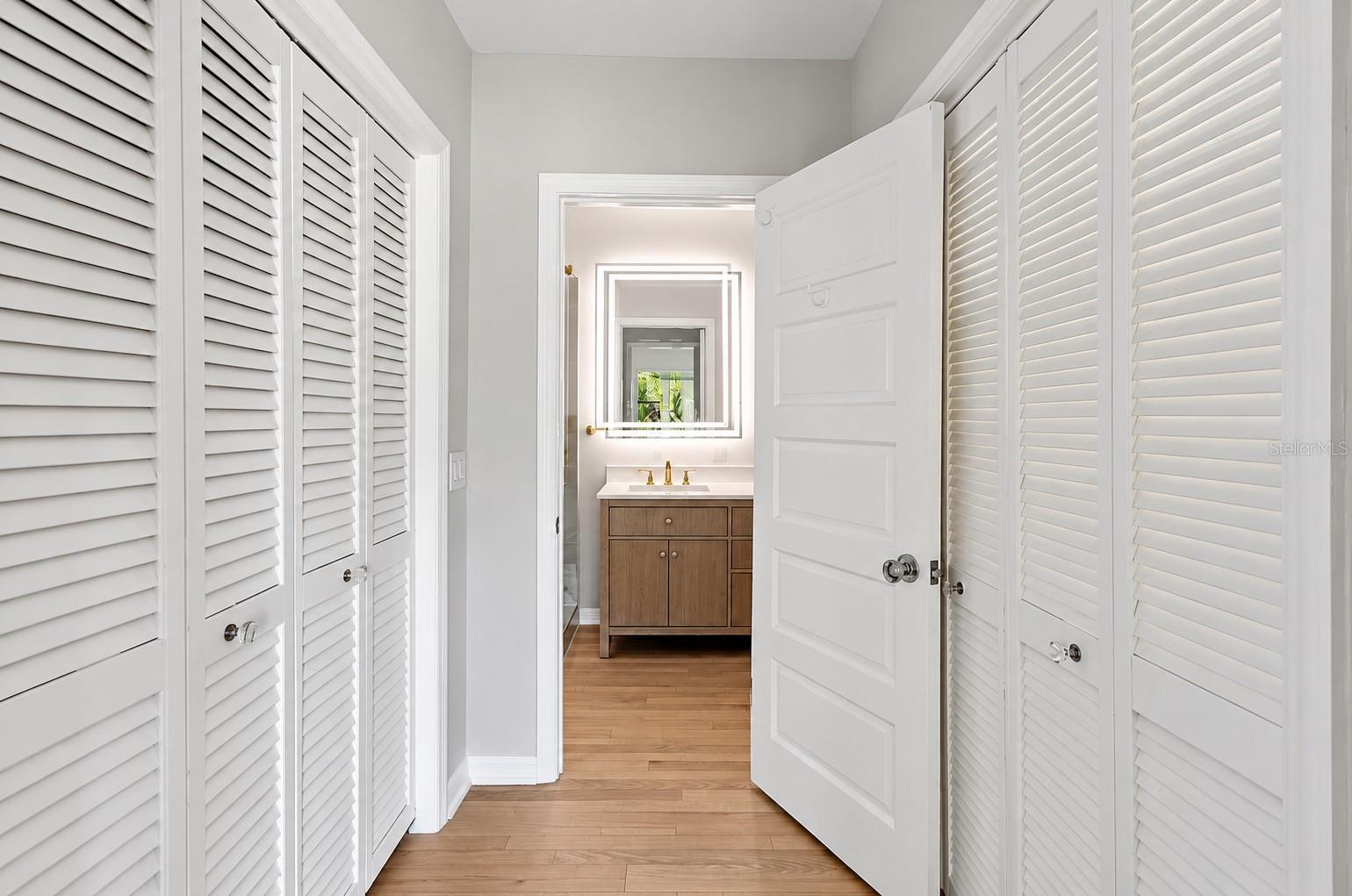 980 BAY ESPLANADE — photo 42