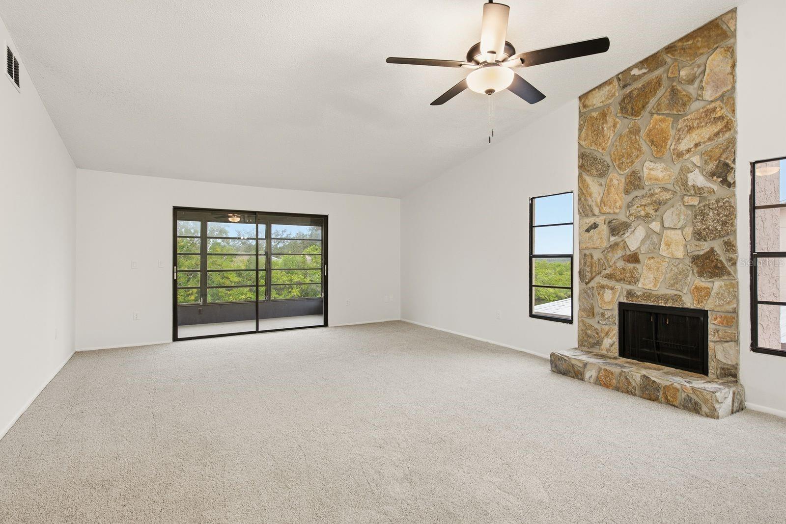 9960 EAGLES POINT CIR #4 — photo 7