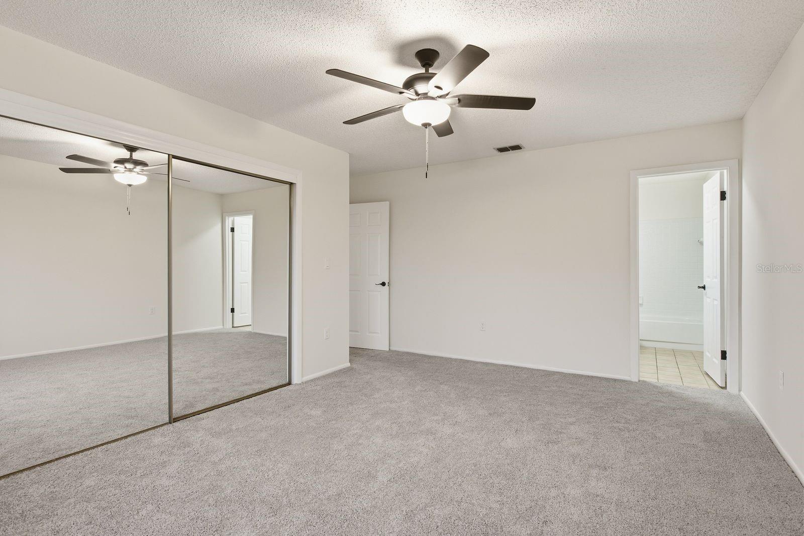9960 EAGLES POINT CIR #4 — photo 20