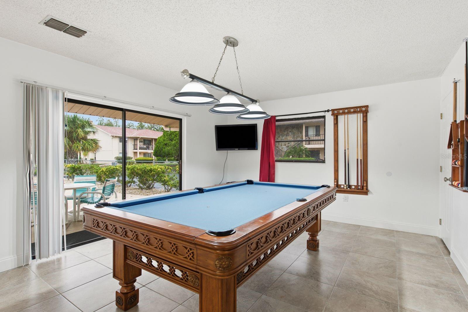 9960 EAGLES POINT CIR #4 — photo 35