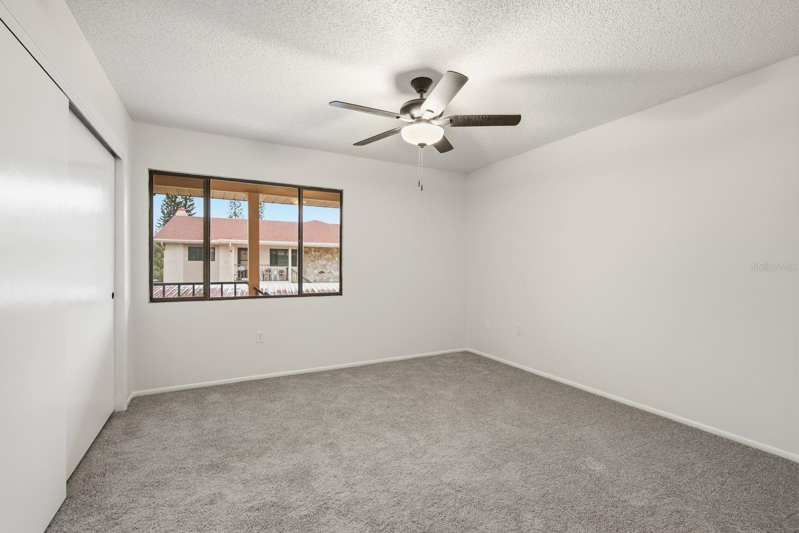 9960 EAGLES POINT CIR #4 — photo 22