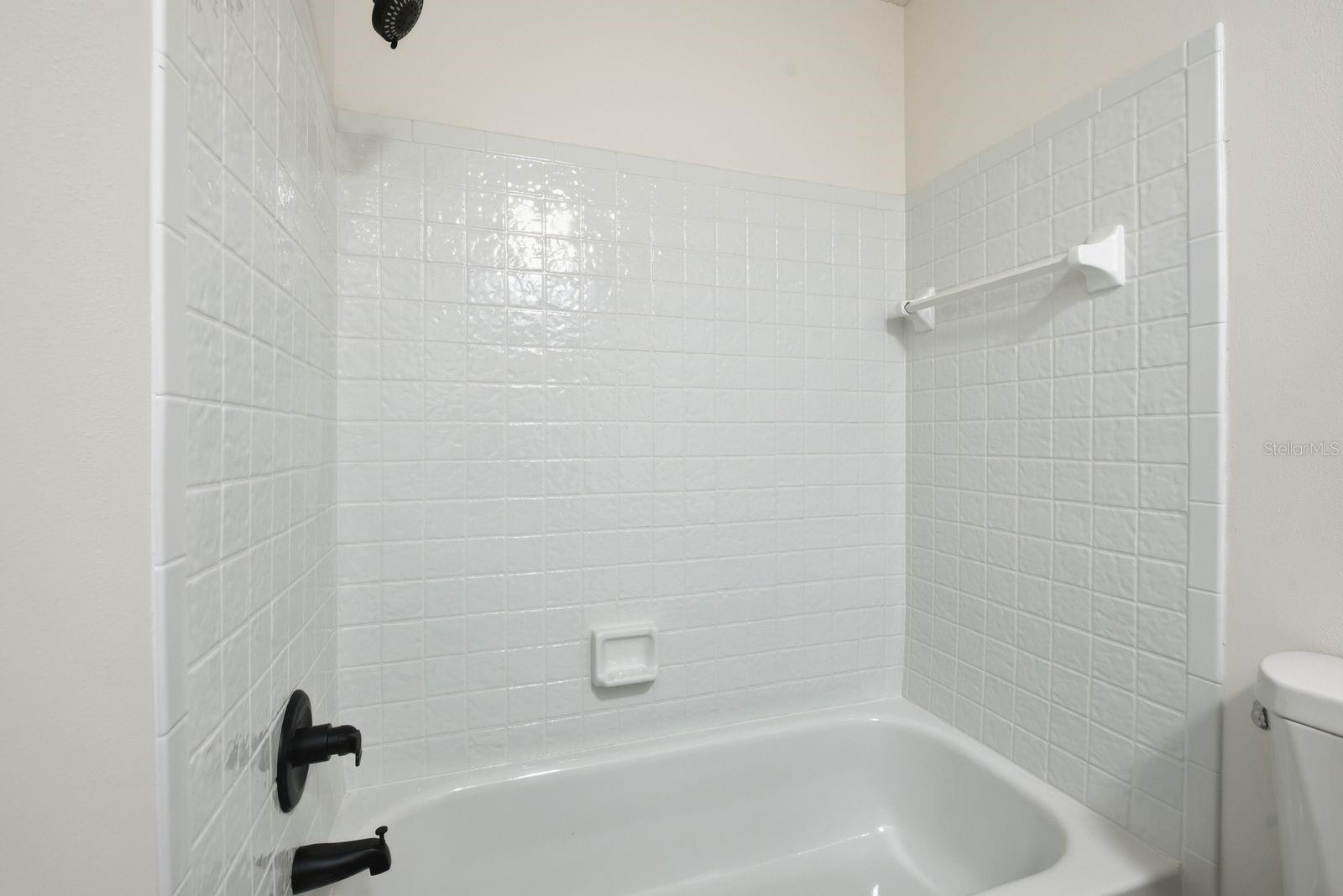 9960 EAGLES POINT CIR #4 — photo 26