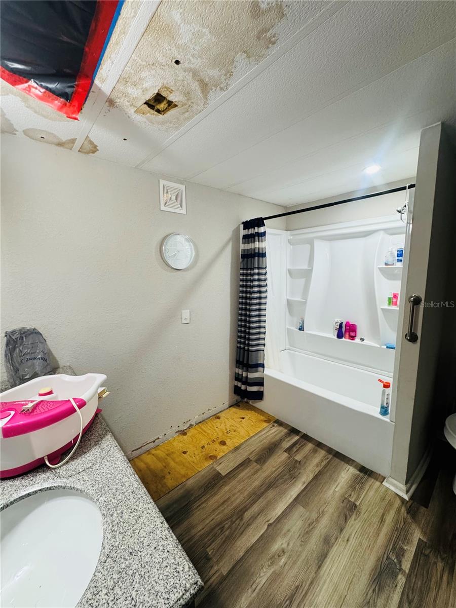 1013 LIANNE PL — photo 18