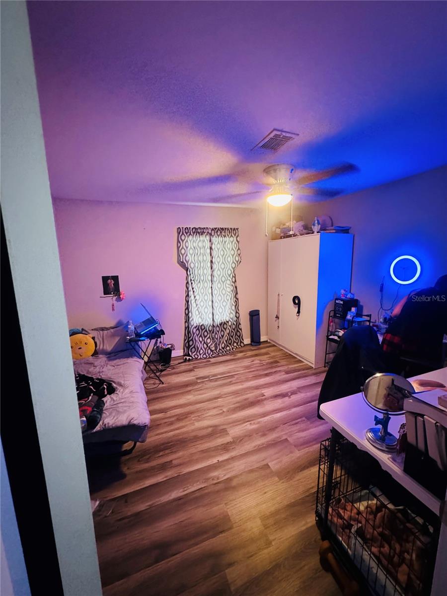 1013 LIANNE PL — photo 12