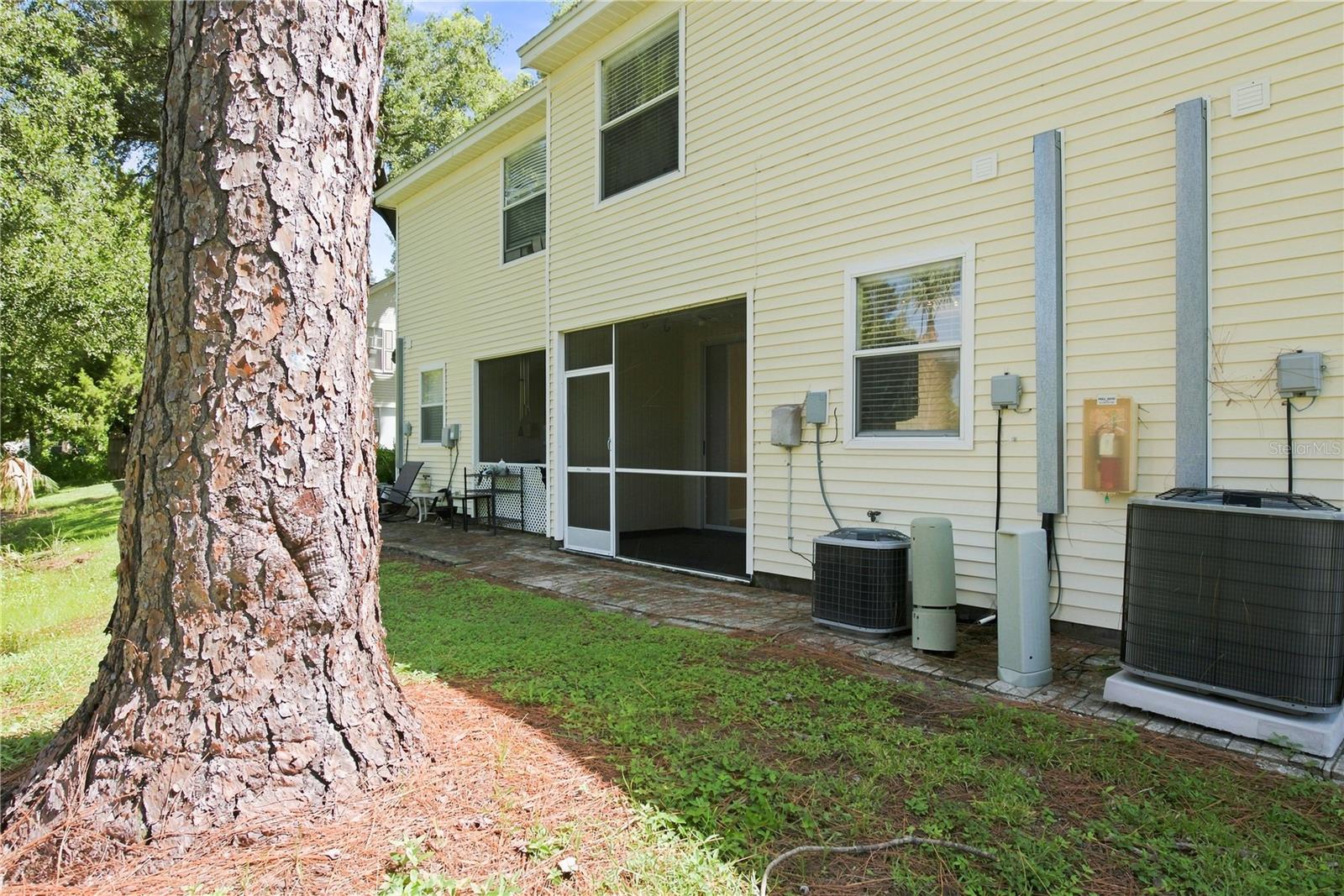 13710 FOREST LAKE DR — photo 31