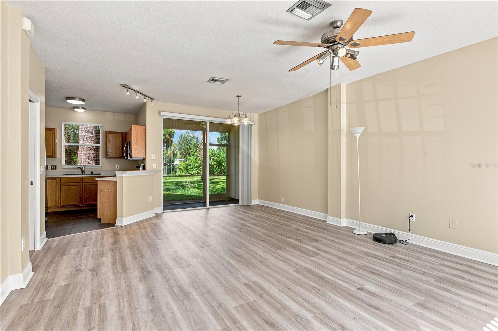 13710 FOREST LAKE DR — photo 4