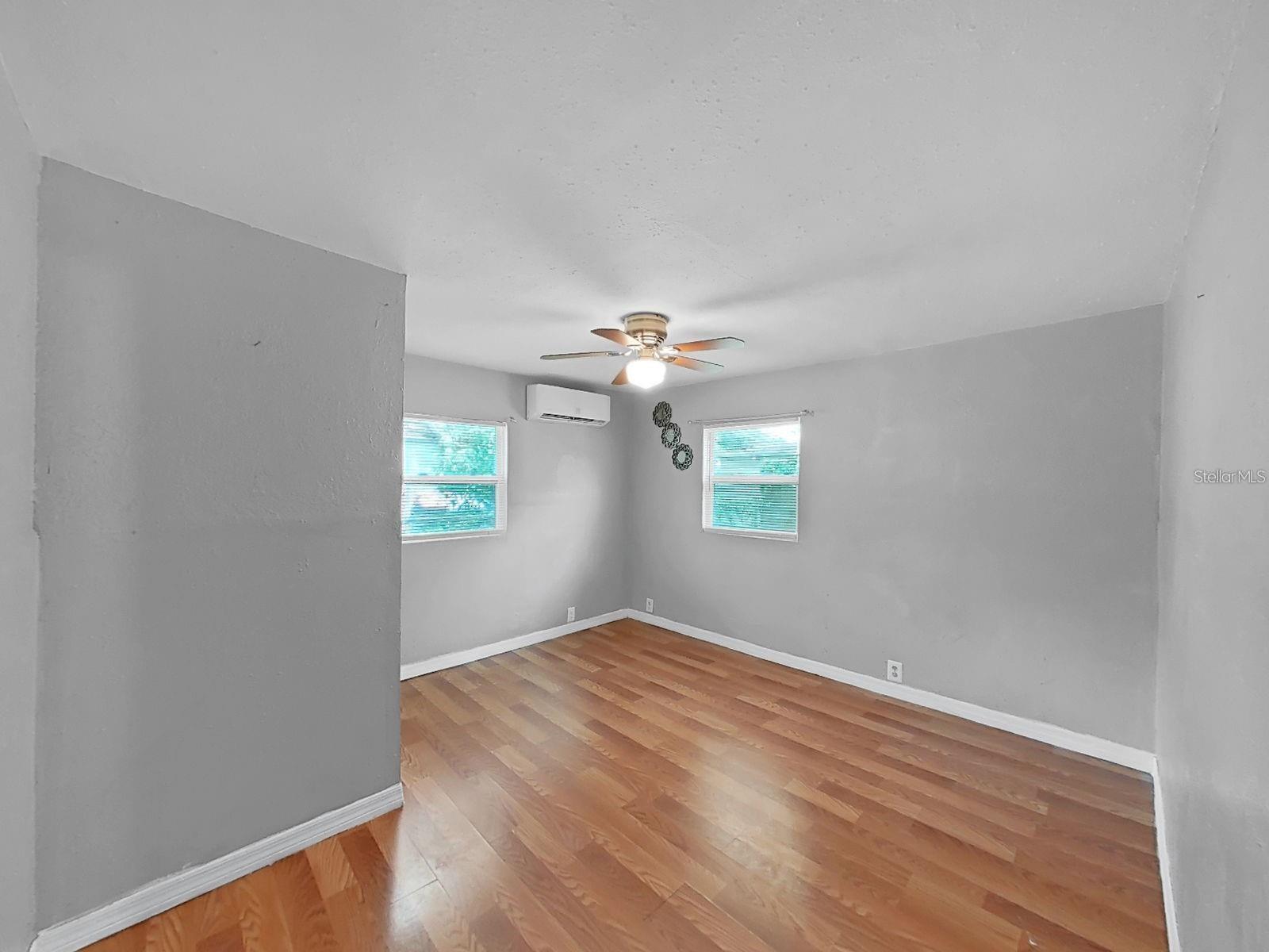 1514 E NORTH BAY ST #B — photo 9