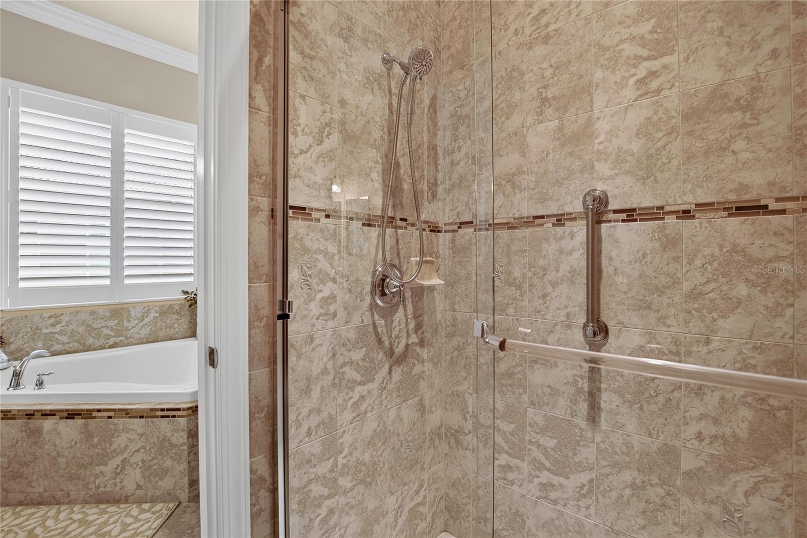 15906 COBBLE MILL DR — photo 24