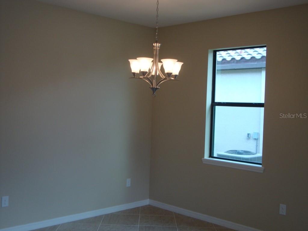 3609 81ST PL E — photo 8