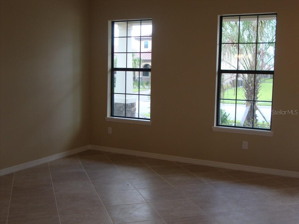 3609 81ST PL E — photo 4