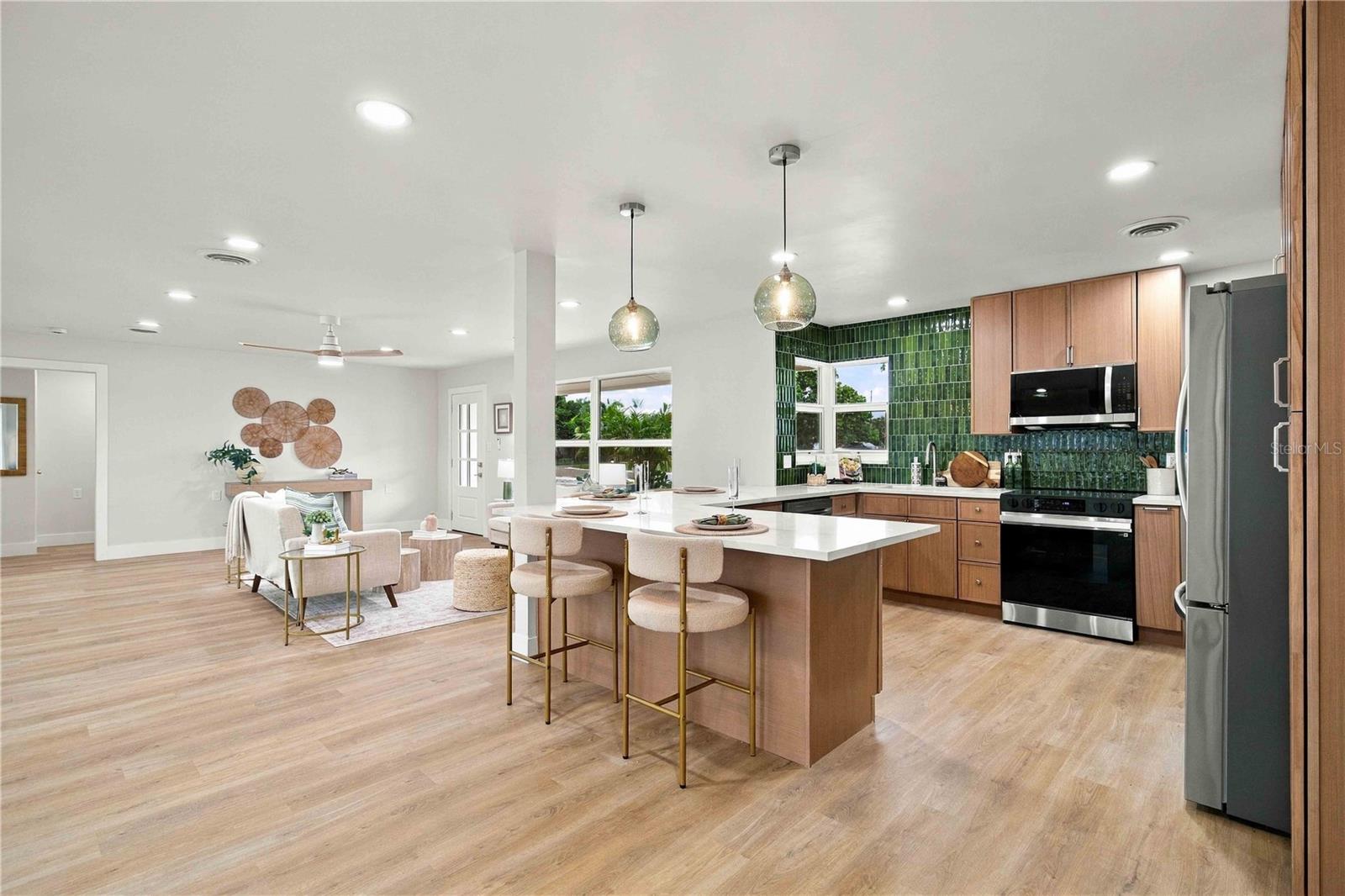 9911 ROYAL PALM DR — photo 11