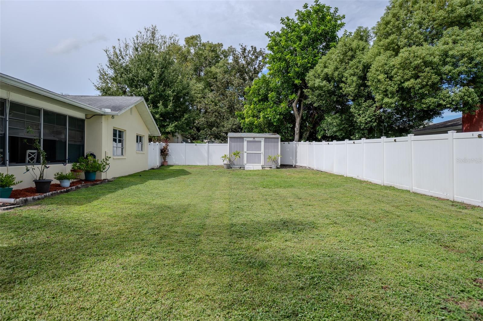 161 SUNWARD AVE — photo 46