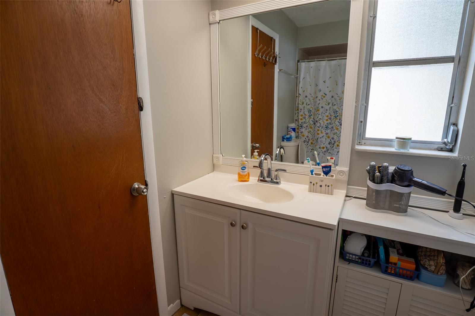 161 SUNWARD AVE — photo 34