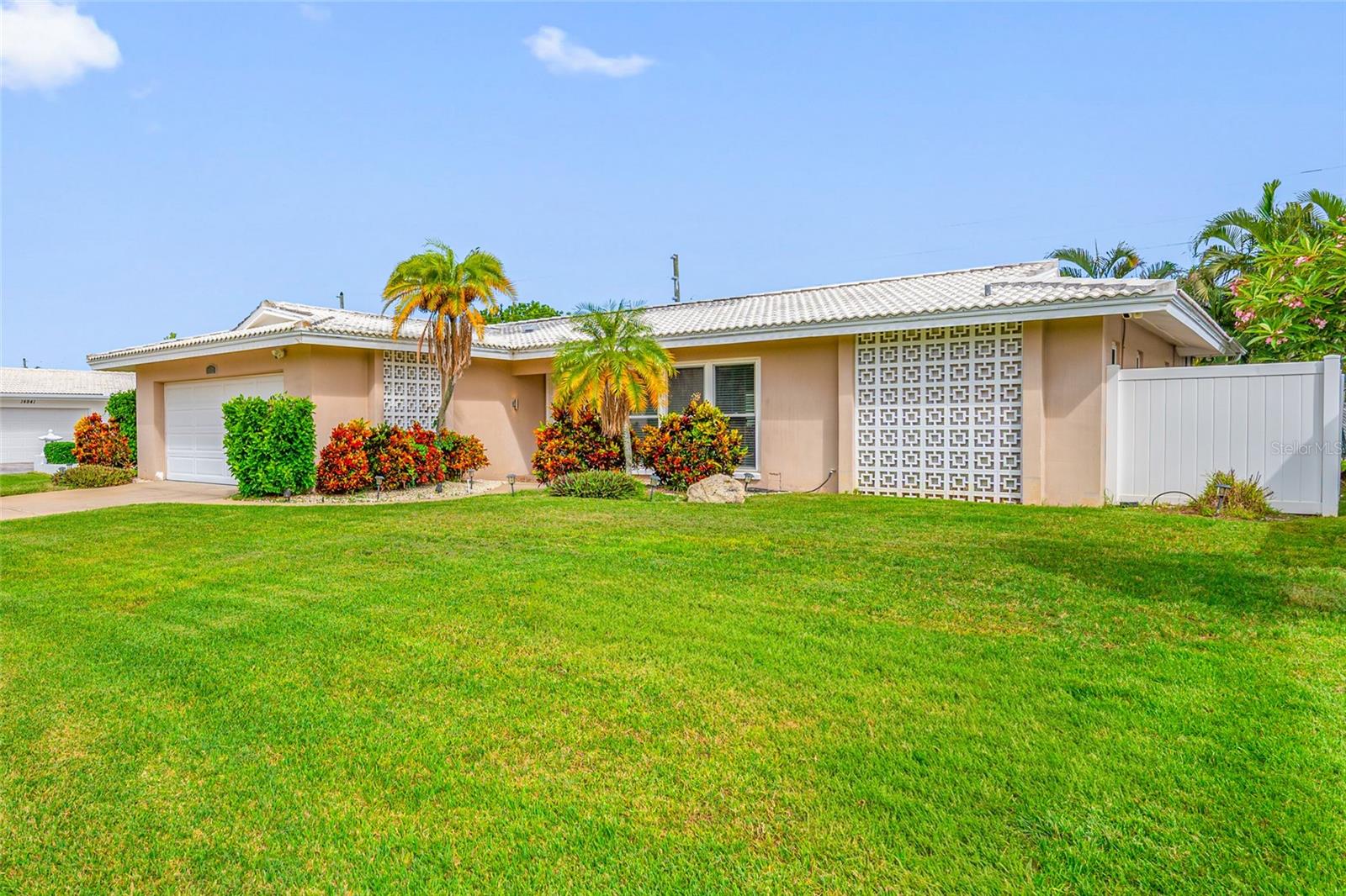 14921 SOVEREIGN DR — photo 6