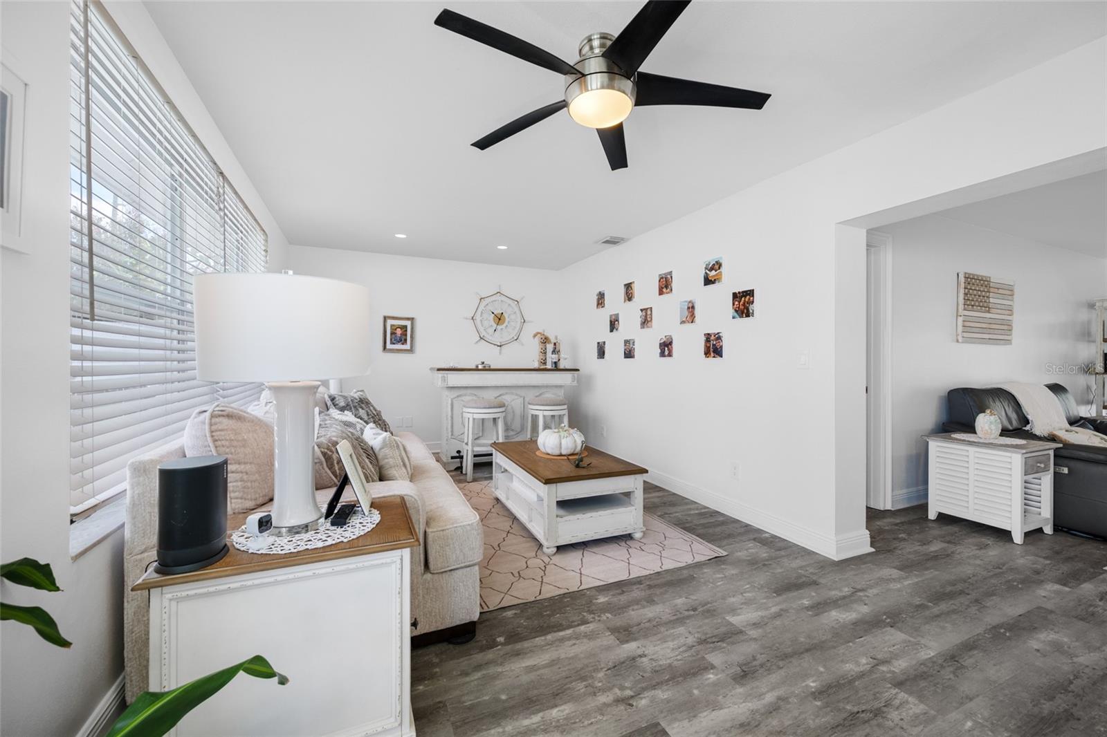 14921 SOVEREIGN DR — photo 11