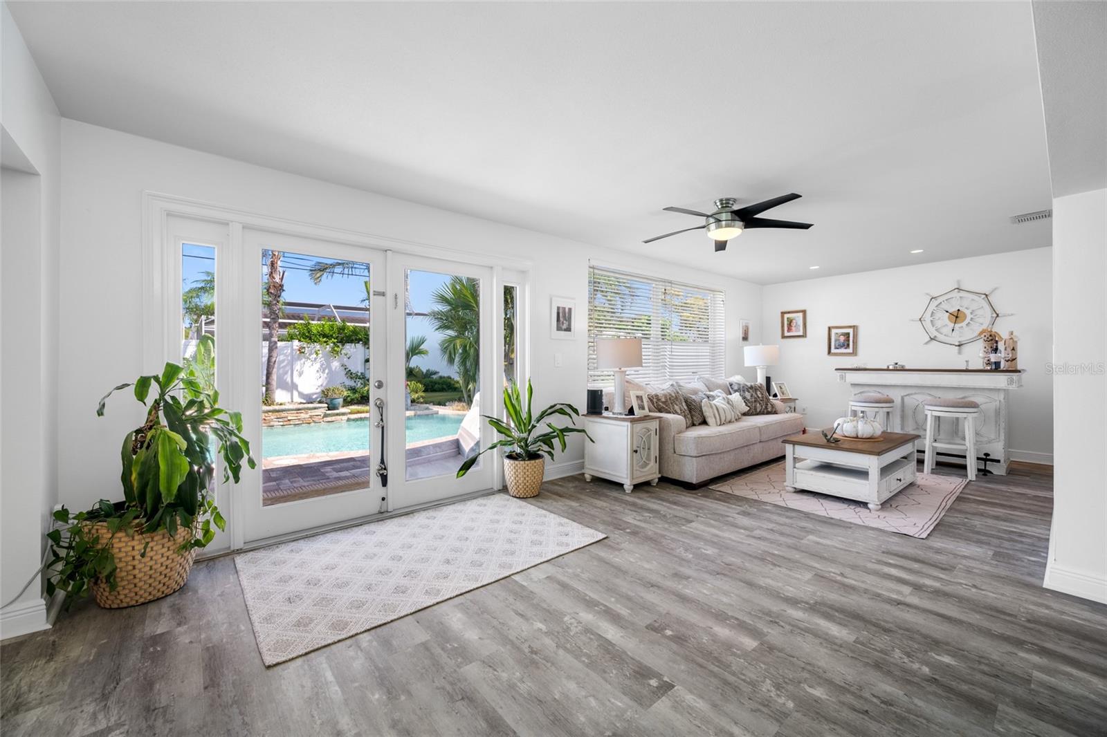 14921 SOVEREIGN DR — photo 10