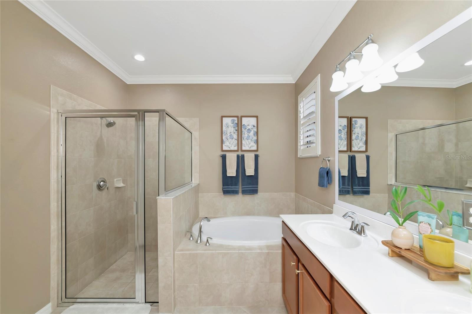 7027 QUIET CREEK DR — photo 24