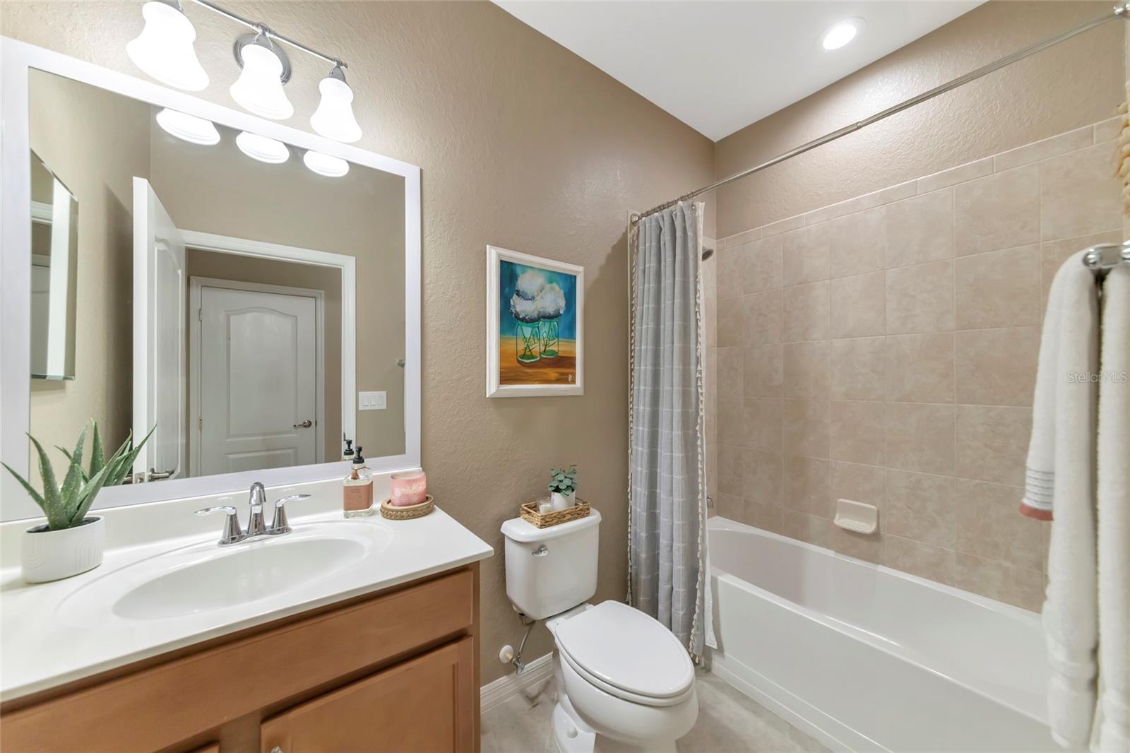 7027 QUIET CREEK DR — photo 11