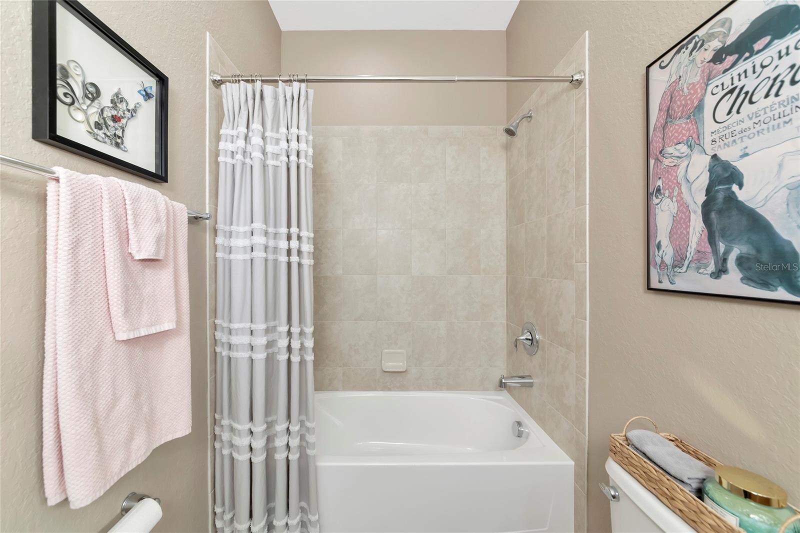 7027 QUIET CREEK DR — photo 31