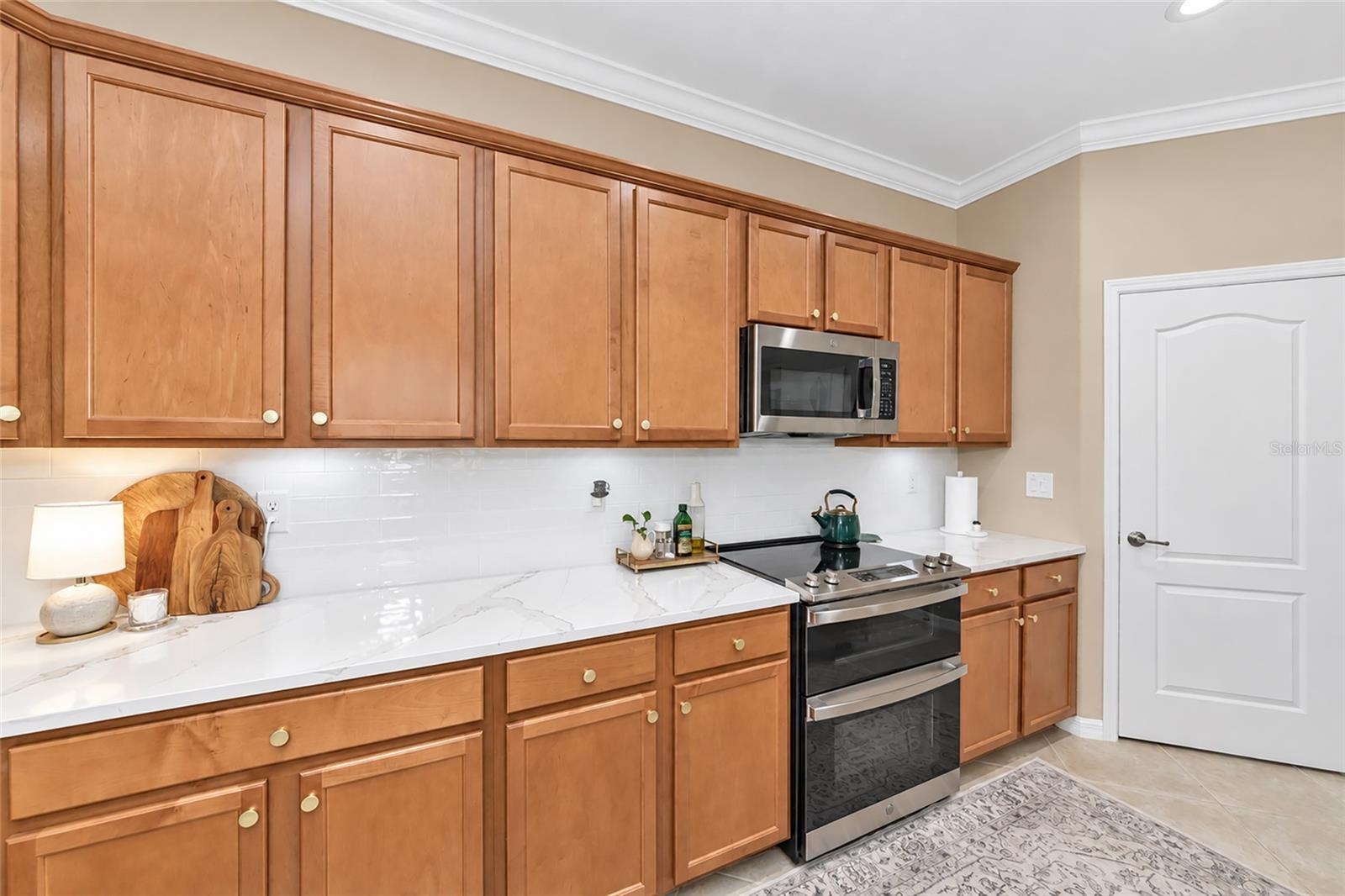 7027 QUIET CREEK DR — photo 15