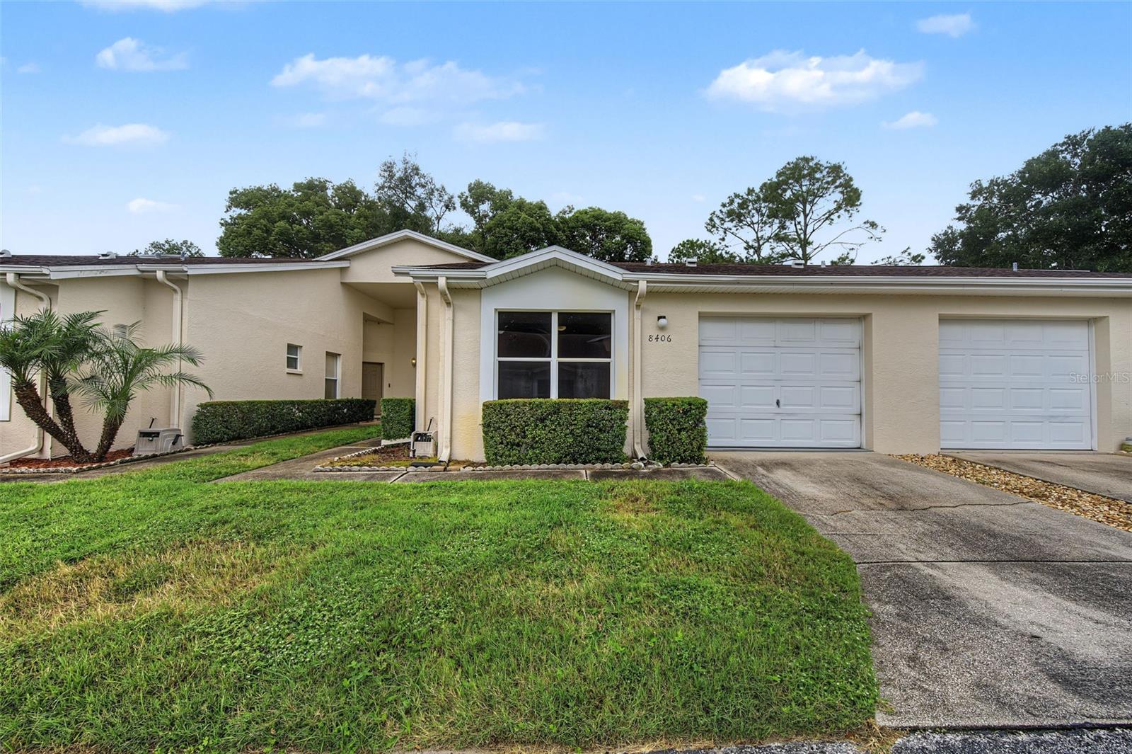 8406 TERRACE MEADOWS CT — photo 47