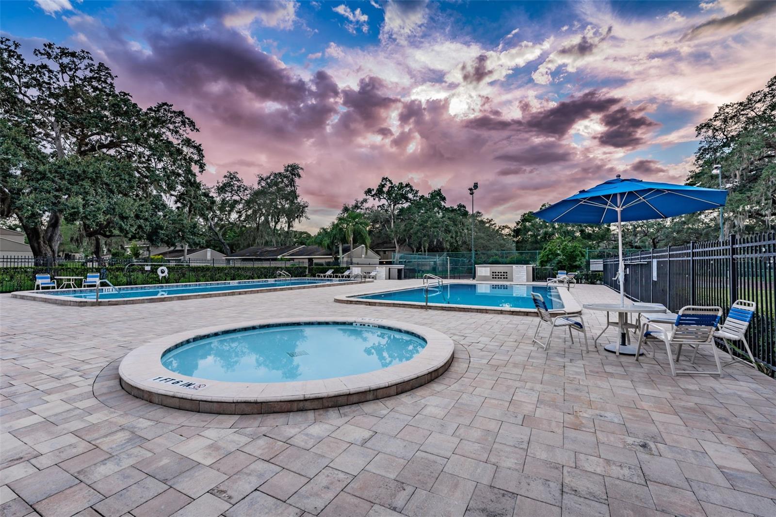 8406 TERRACE MEADOWS CT — photo 36