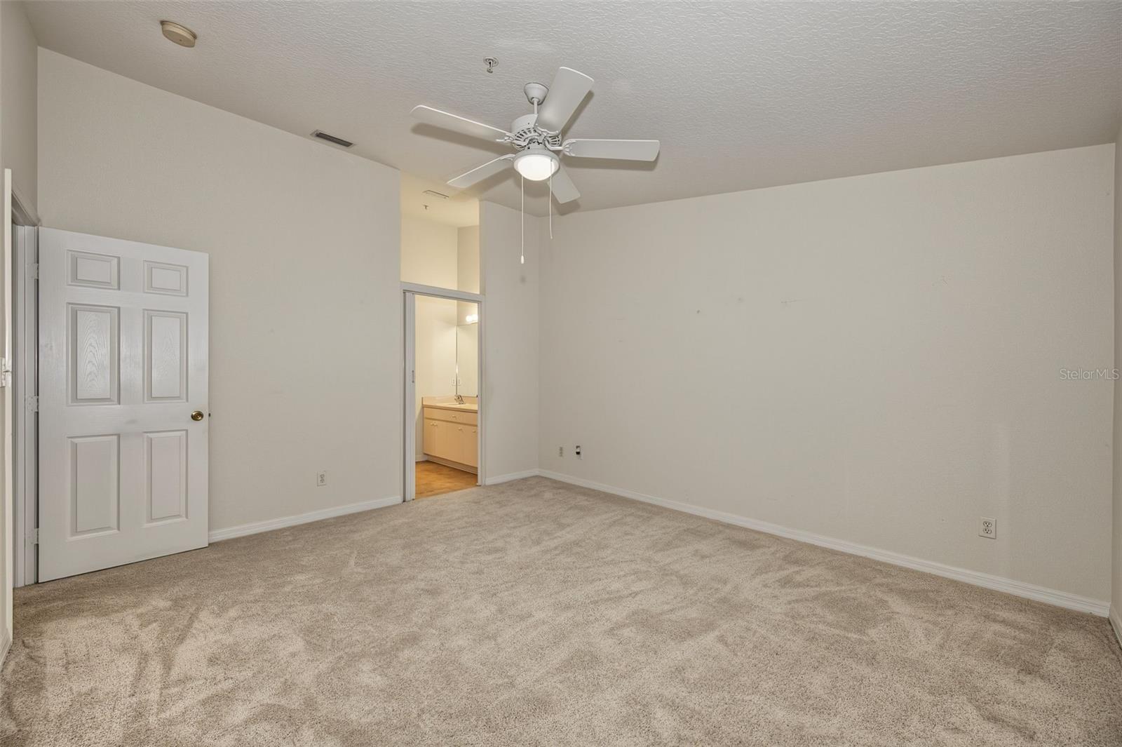 8406 TERRACE MEADOWS CT — photo 7