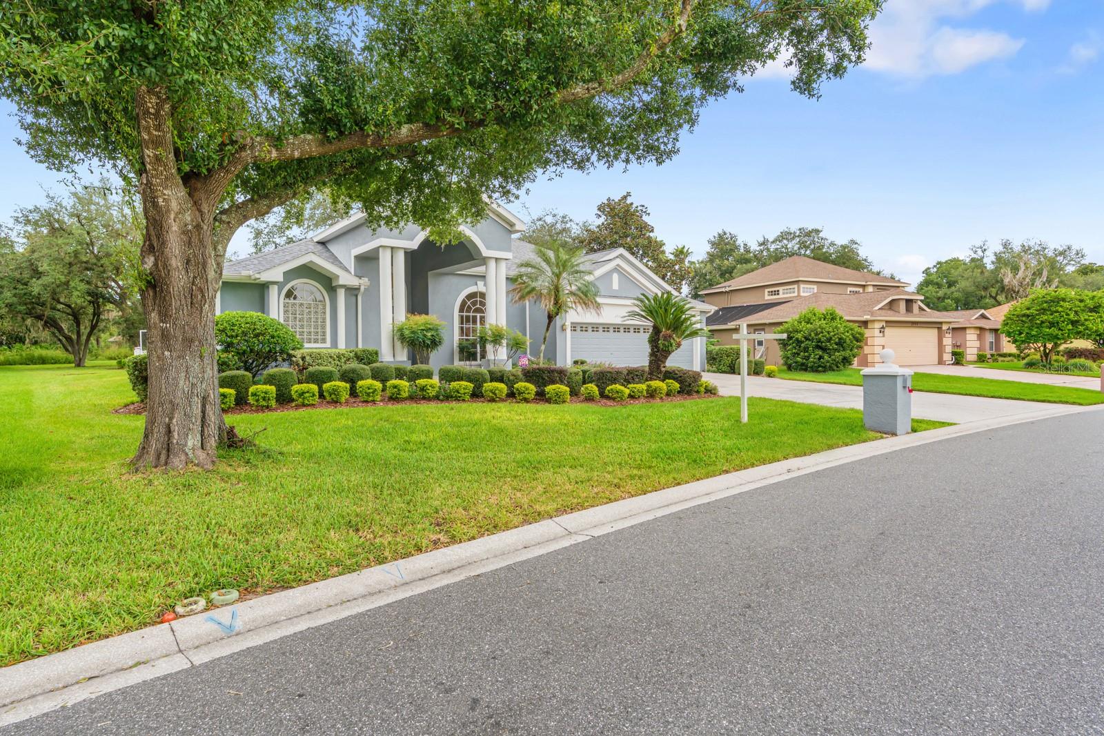 2713 CLUBHOUSE DR — photo 47
