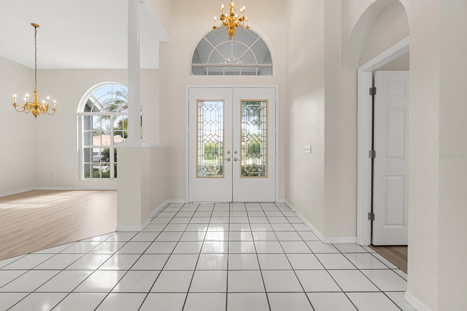 2713 CLUBHOUSE DR — photo 3
