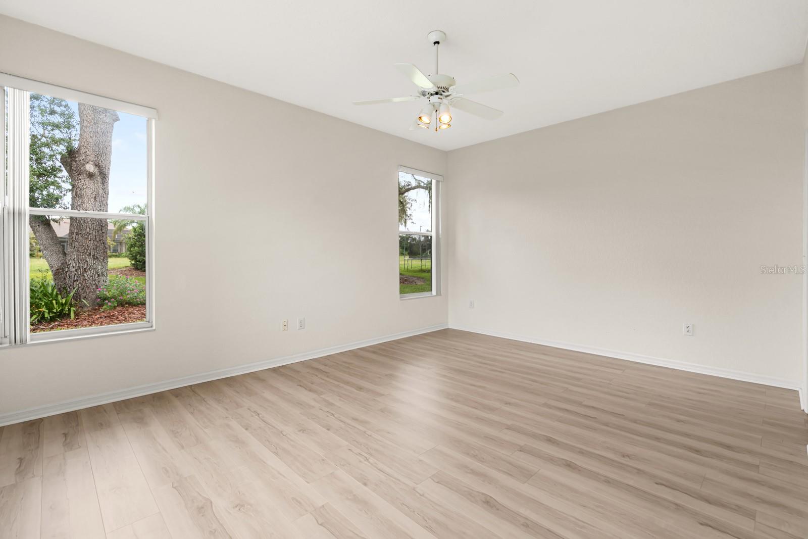 2713 CLUBHOUSE DR — photo 32