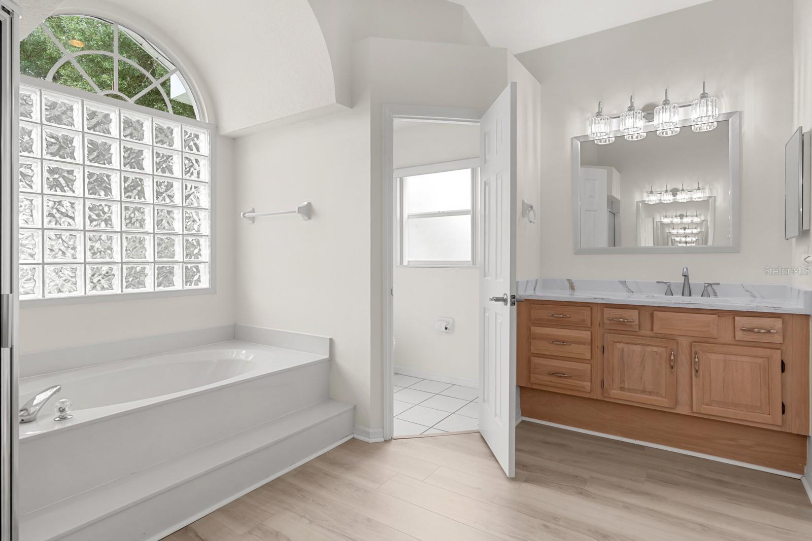 2713 CLUBHOUSE DR — photo 15