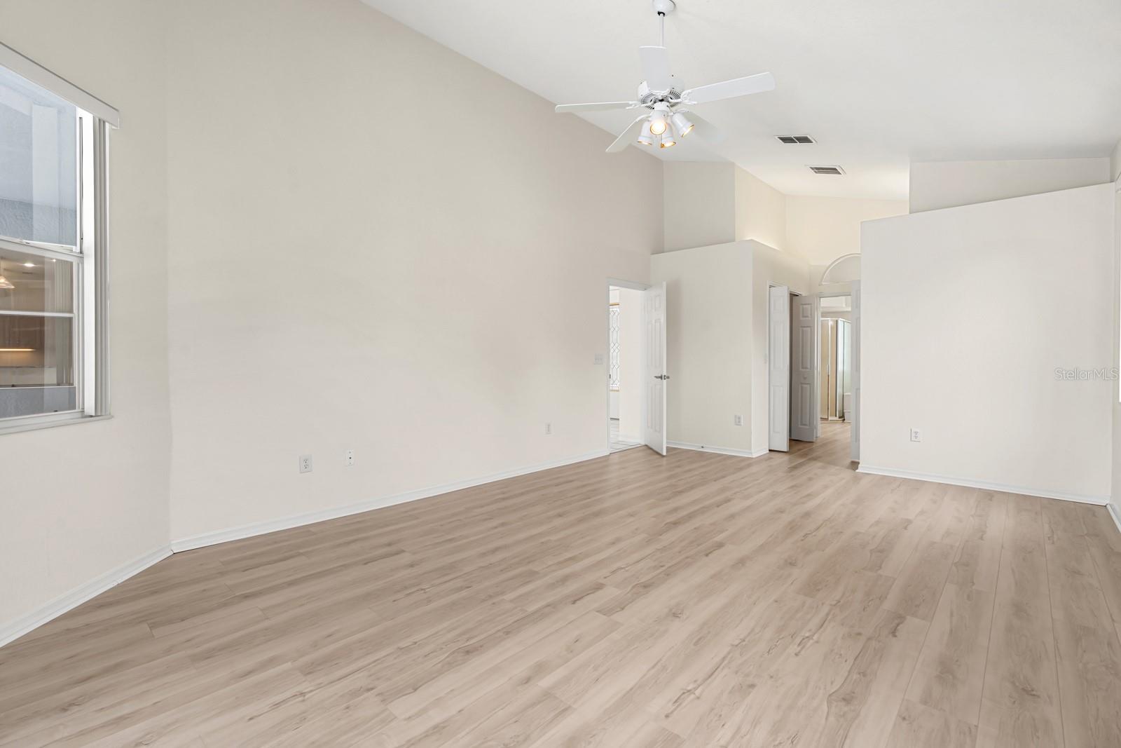 2713 CLUBHOUSE DR — photo 9