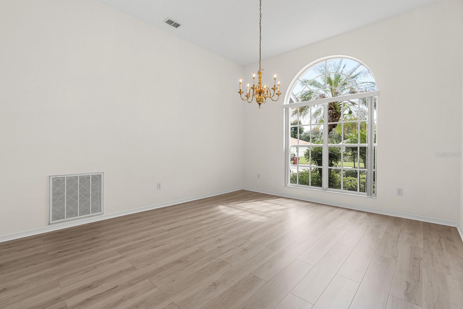 2713 CLUBHOUSE DR — photo 6
