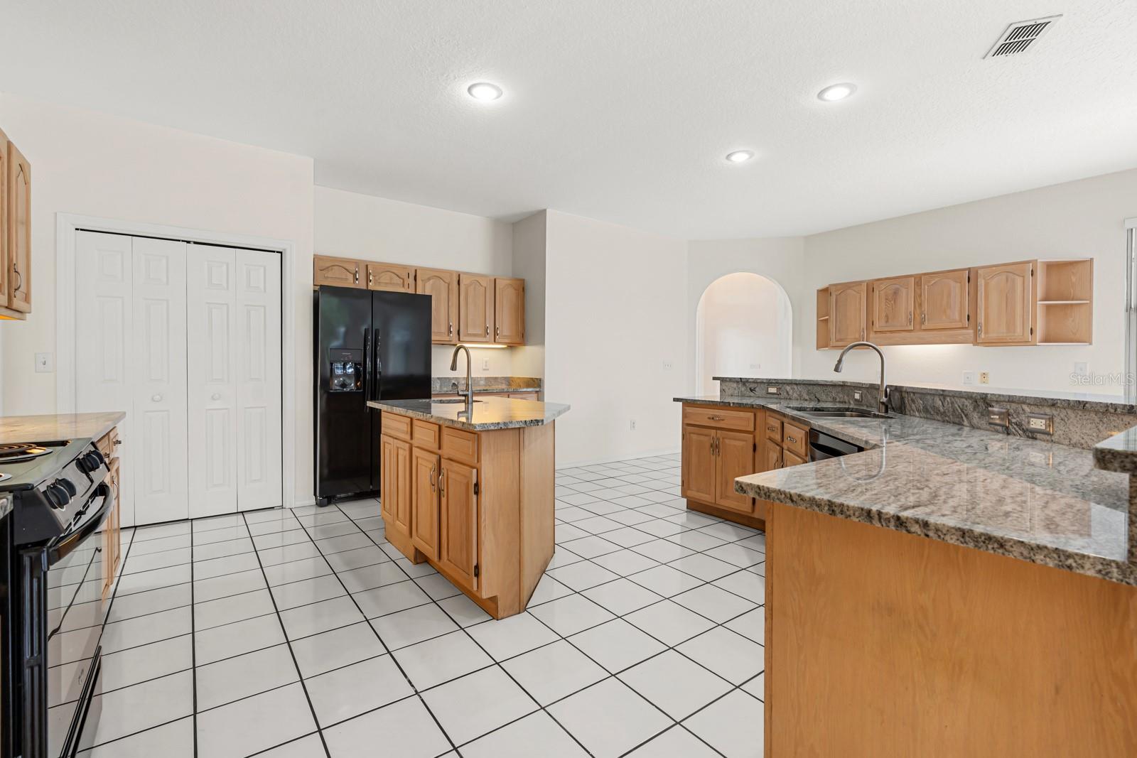 2713 CLUBHOUSE DR — photo 20