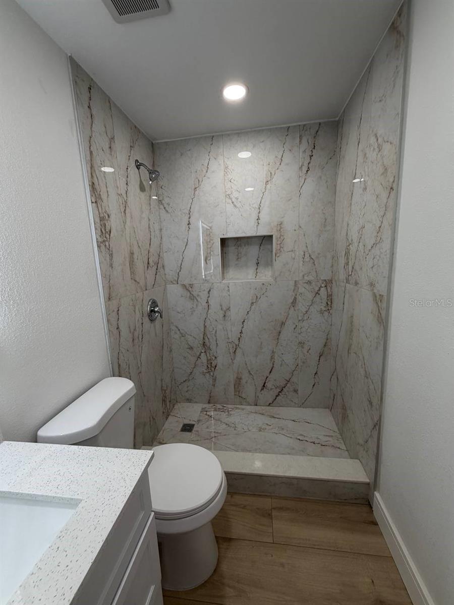 924 VALMAR ST — photo 14