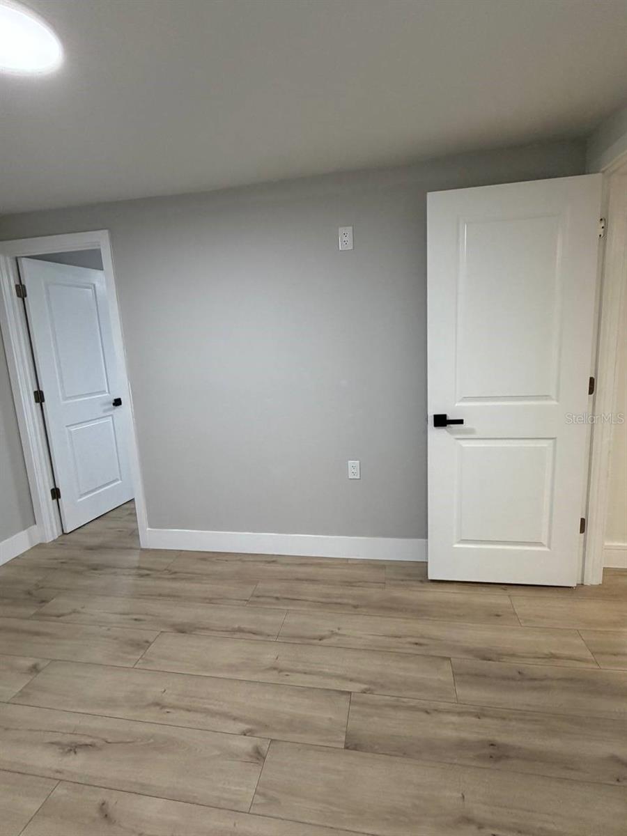 924 VALMAR ST — photo 31