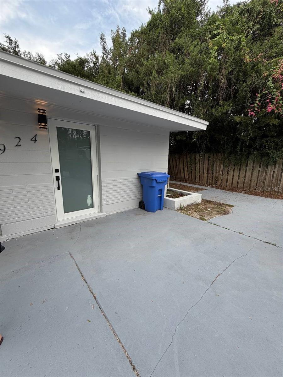 924 VALMAR ST — photo 79